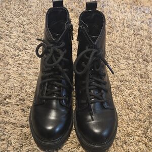 Black Women's Lace-Up Combat Boots